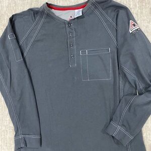 Med flame resistant shirt (like new)